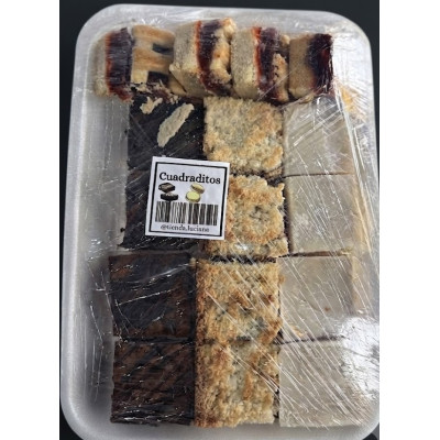 bandeja de cuadraditos surtidos